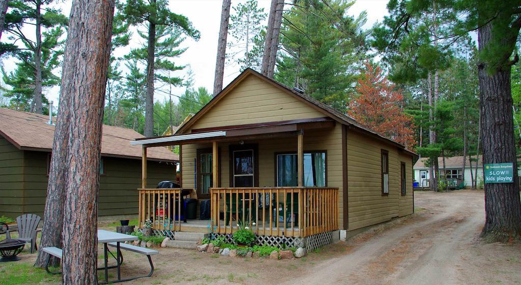 Sunbeam Bungalows Hotel Callander Værelse billede